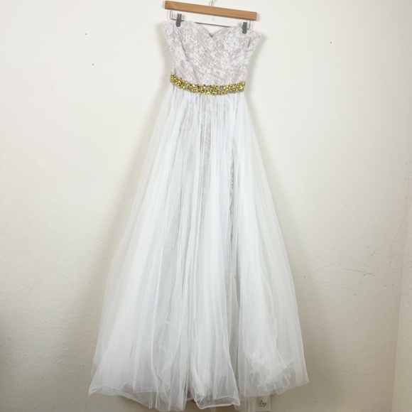 Sherri Hill Dresses & Skirts - Sherri Hill White Lace Strapless Gown Size 4